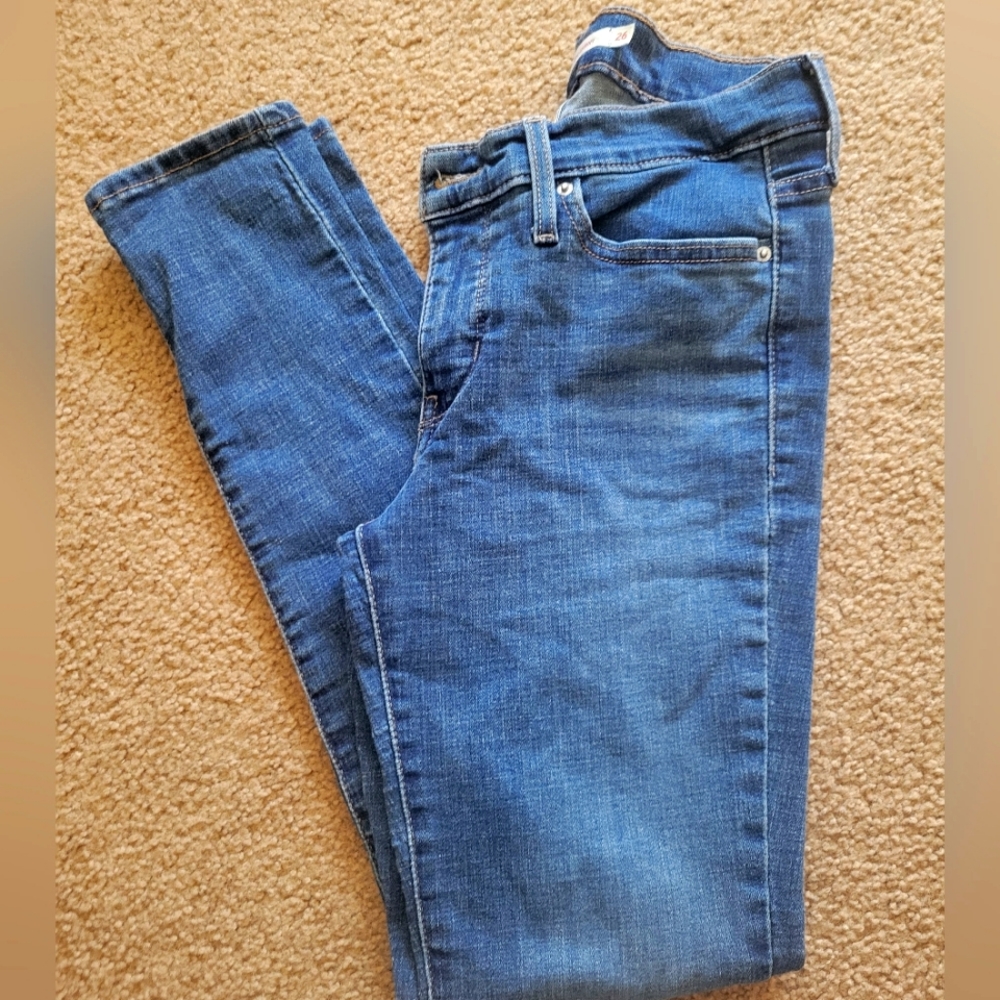 Levis 311 Shaping Jeans
